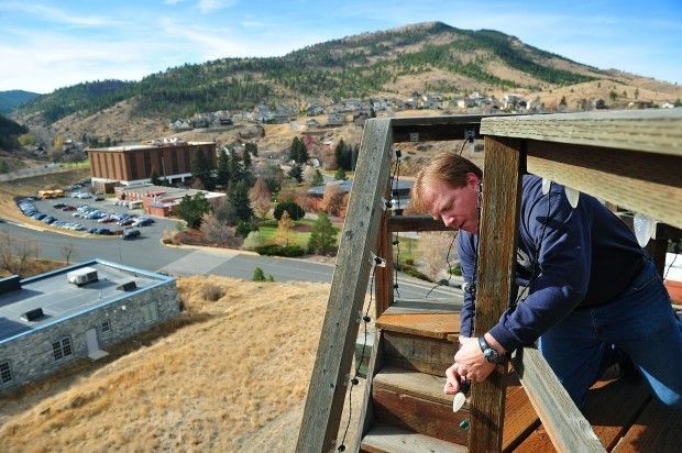 Fire tower gets Christmas lights